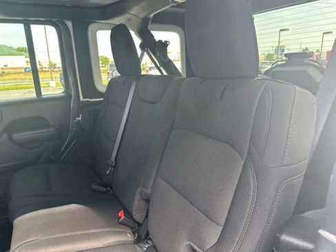 Used 2022 Jeep Wrangler Unlimited Sport AWD/4WD image 15
