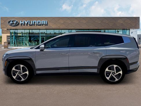 New 2026 Hyundai Ioniq 9 Limited image 3