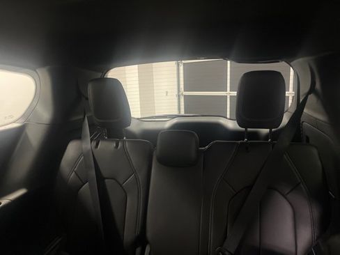 New 2025 Chrysler Voyager LX image 28