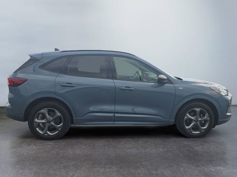 Used 2023 Ford Escape ST-Line w/ Tech Pack #1 AWD/4WD image 6