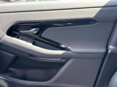 Certified 2025 Land Rover Range Rover Evoque S image 22