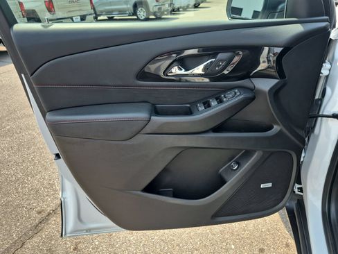 Certified 2023 Chevrolet Traverse RS w/ LPO, Floor Liner Package AWD/4WD image 24