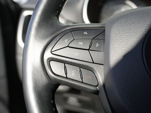 Used 2019 Jeep Cherokee Trailhawk w/ Cold Weather Group image 44