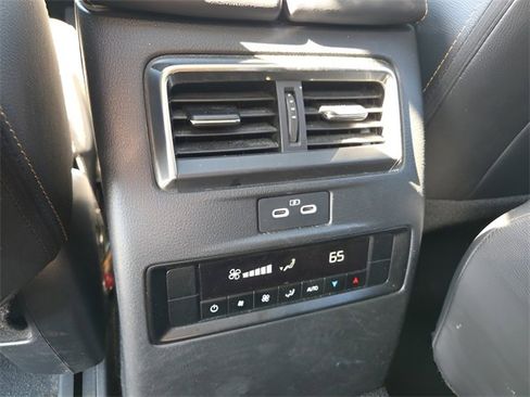 Used 2024 MAZDA CX-90 3.3 Turbo w/ Preferred Plus image 31