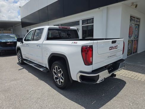 New 2026 GMC Sierra 1500 SLT w/ SLT Premium Plus Package AWD/4WD image 5