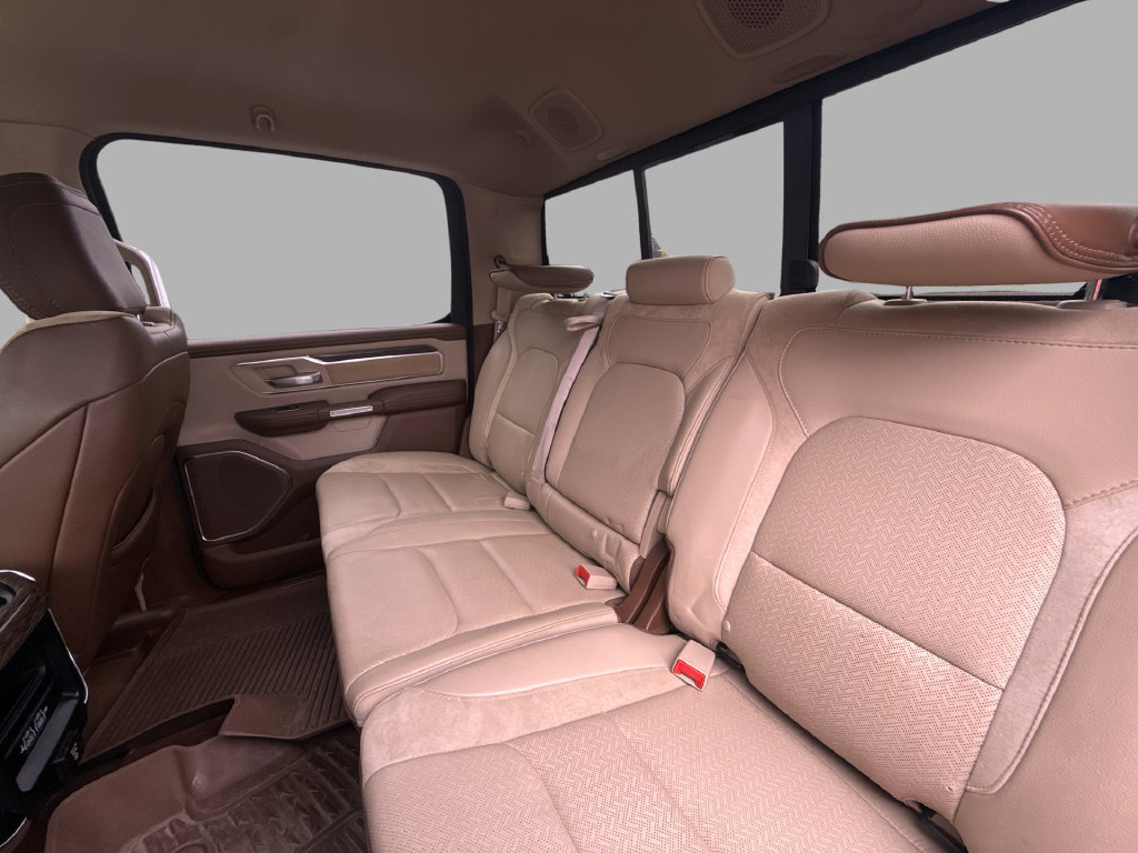 Used 2019 RAM 1500 Laramie AWD/4WD image 15