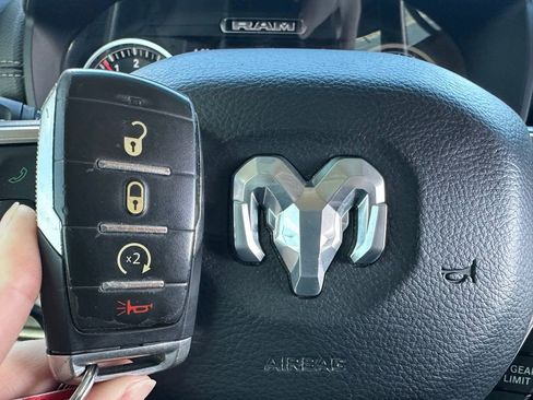 Used 2020 RAM 1500 Laramie image 46