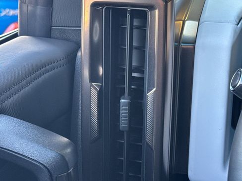 Used 2025 GMC Hummer EV 3X w/ LPO, Dark Essentials Package image 26