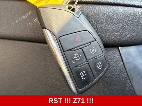 Used 2023 Chevrolet Silverado 1500 RST w/ Convenience Package II AWD/4WD image 9