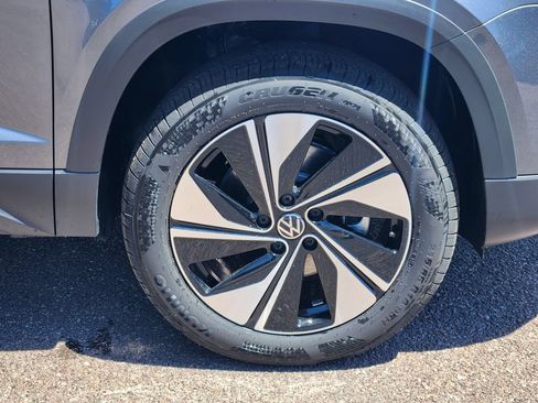 New 2026 Volkswagen Taos SE AWD/4WD image 30