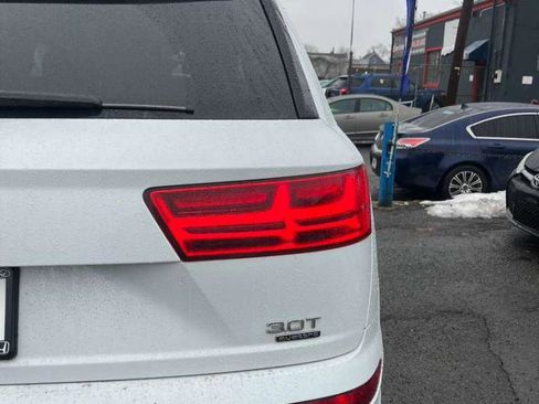 Used 2017 Audi Q7 3.0T Premium Plus w/ Premium Plus Package image 10