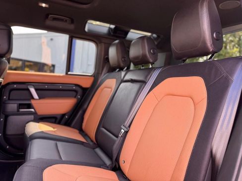 Used 2023 Land Rover Defender 110 X-Dynamic SE AWD/4WD image 24