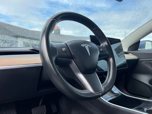 Used 2018 Tesla Model 3 Long Range image 32