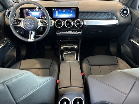 New 2026 Mercedes-Benz GLB 250 4MATIC image 12