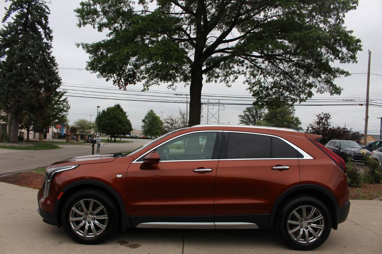 Used 2019 Cadillac XT4 Premium Luxury w/ Cold Weather Package AWD/4WD image 6