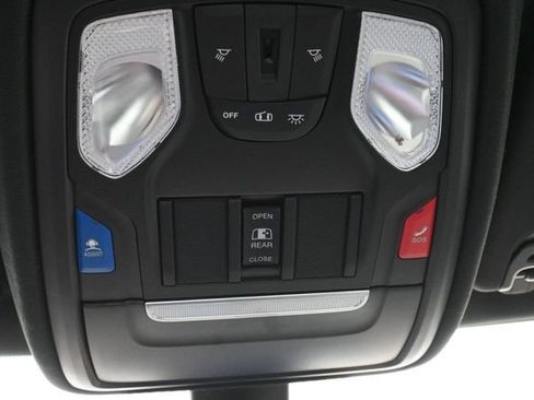 Used 2022 RAM 1500 Big Horn AWD/4WD image 44