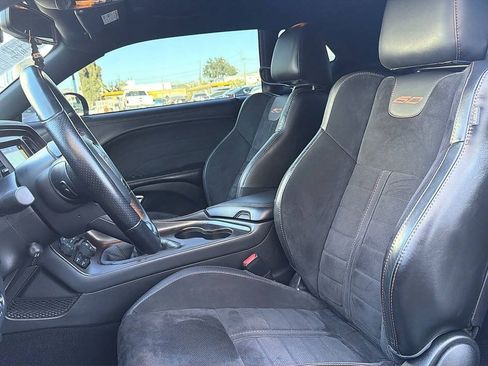 Used 2020 Dodge Challenger R/T Scat Pack RWD image 5