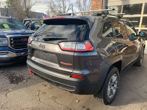Used 2020 Jeep Cherokee Trailhawk AWD/4WD image 4