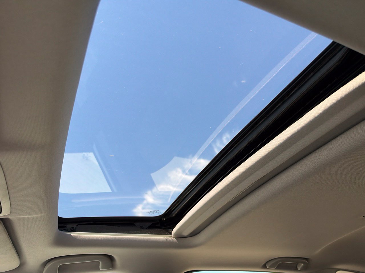 Used 2017 Honda CR-V EX image 16