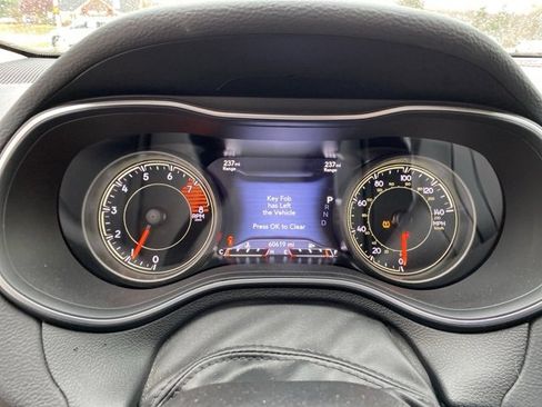 Certified 2022 Jeep Cherokee Trailhawk image 22