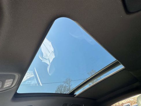 Used 2019 Audi SQ5 Premium image 31