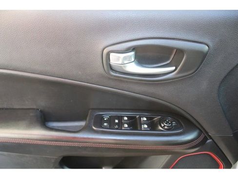 Used 2019 Jeep Compass Trailhawk w/ Leather Interior Group image 20