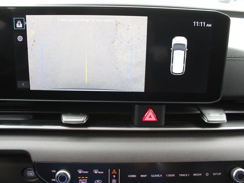New 2026 Kia Carnival EX FWD image 56