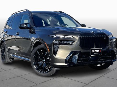 Used 2025 BMW X7 M60i image 2