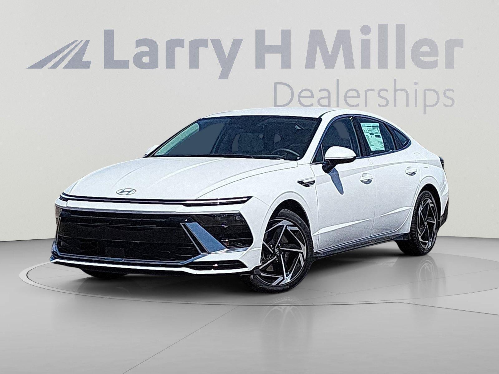 New 2026 Hyundai Sonata SEL FWD image 2