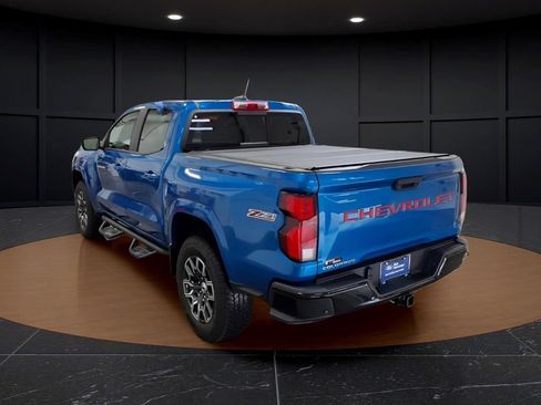Used 2023 Chevrolet Colorado Z71 w/ Z71 Convenience Package 2 AWD/4WD image 4