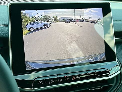 New 2026 Jeep Compass Latitude image 8