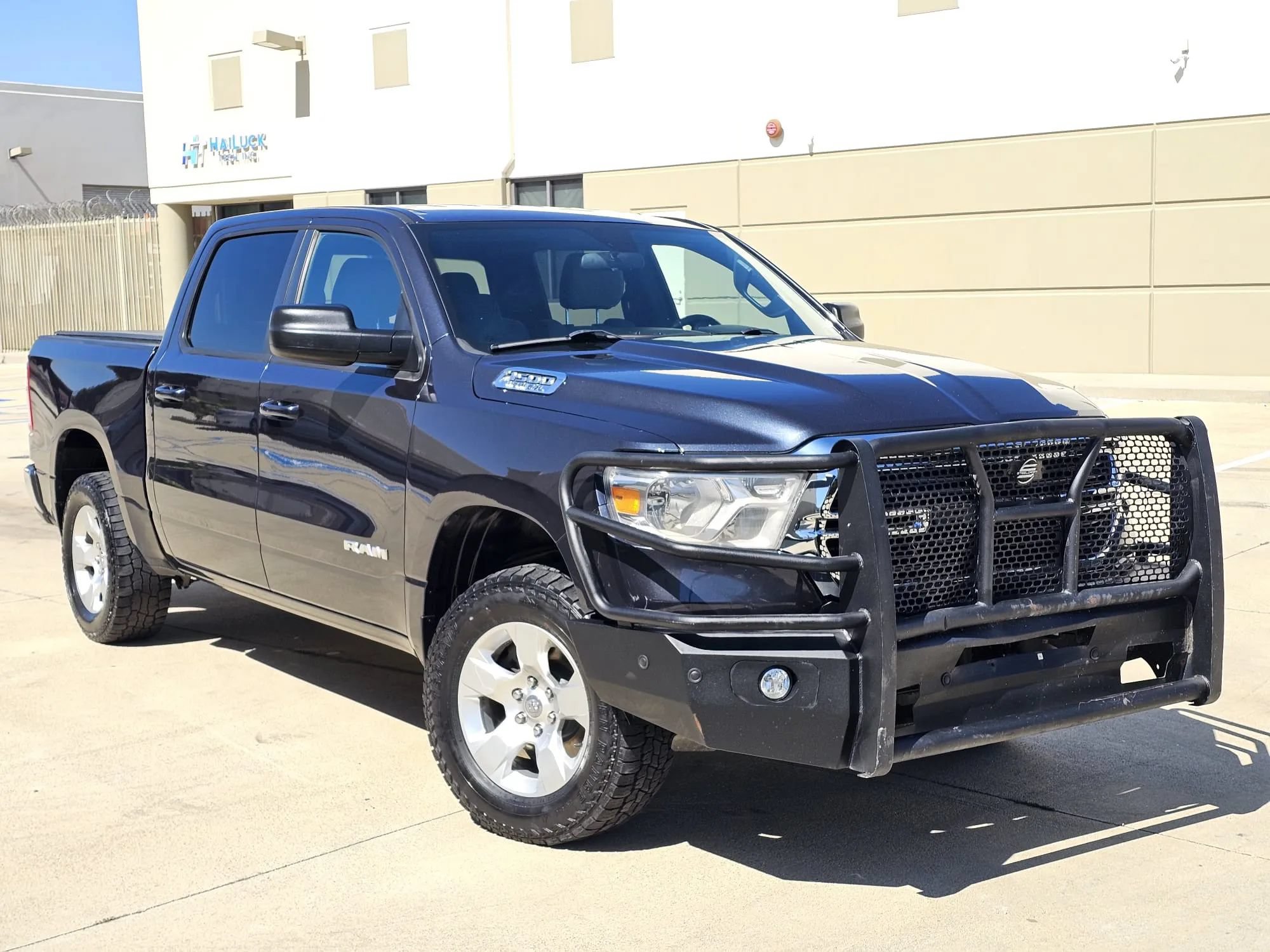 Used 2021 RAM 1500 Big Horn AWD/4WD image 3
