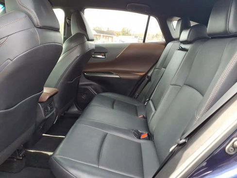 Used 2021 Toyota Venza Limited image 15