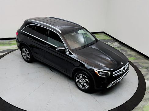 Used 2020 Mercedes-Benz GLC 300 4MATIC image 32