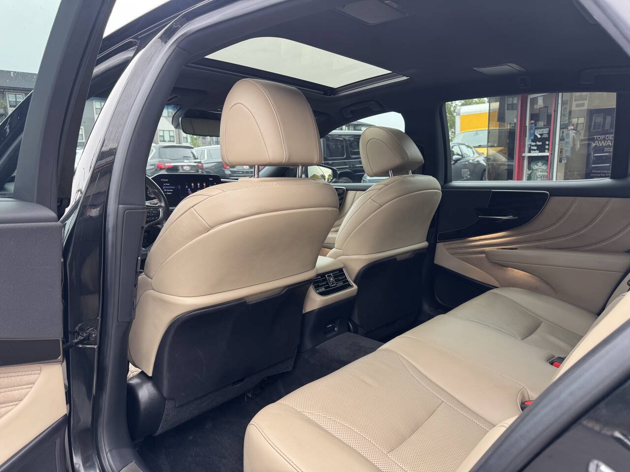 Used 2021 Lexus LS 500 AWD w/ Accessory Package (Z1) image 17