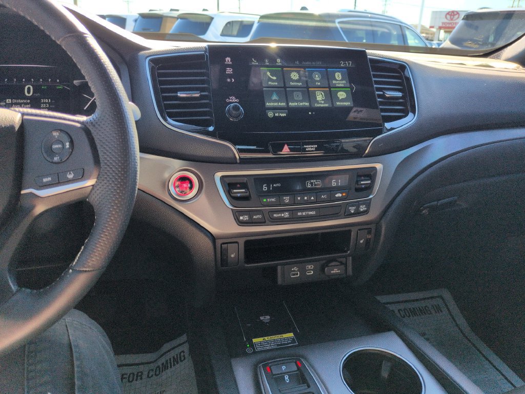 Used 2025 Honda Passport EX-L image 17
