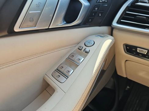 Used 2020 BMW X7 xDrive40i AWD/4WD image 32