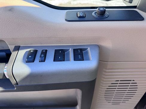 Used 2015 Ford F350 Lariat w/ Chrome Package image 23