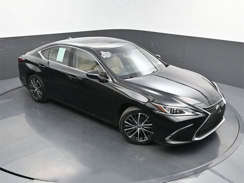 Used 2024 Lexus ES 350 w/ Premium Package image 35