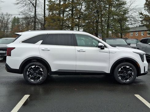 New 2026 Kia Sorento S image 5