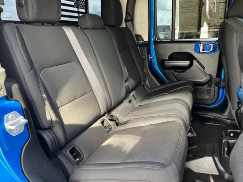Used 2021 Jeep Gladiator Sport AWD/4WD image 25