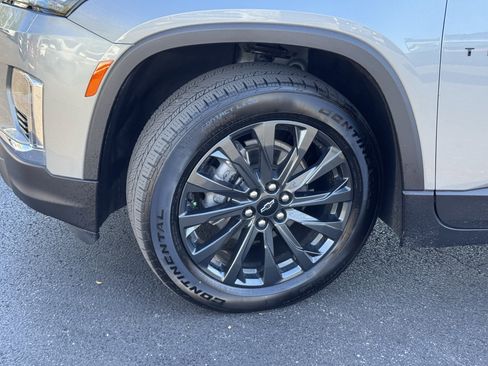 Used 2023 Chevrolet Traverse RS w/ LPO, Floor Liner Package image 45
