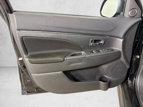 Used 2025 Mitsubishi Outlander Sport AWD image 10