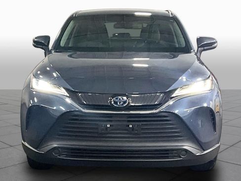 Used 2023 Toyota Venza LE AWD/4WD image 4