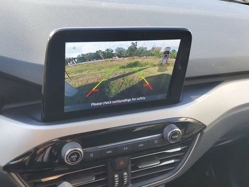 Used 2021 Ford Escape SEL image 25