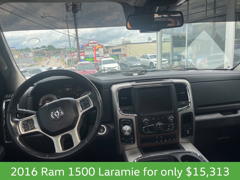 Used 2016 RAM 1500 Laramie w/ Convenience Group AWD/4WD image 12