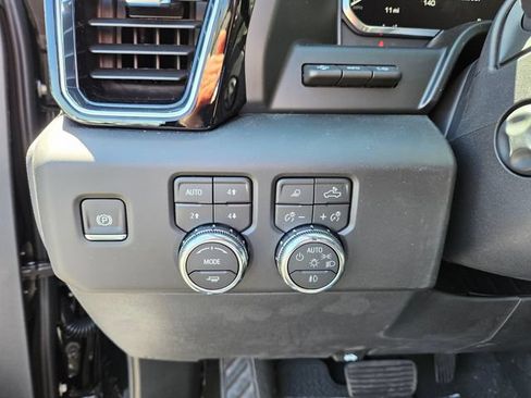 New 2026 GMC Sierra 1500 Denali w/ Denali Reserve Package AWD/4WD image 23