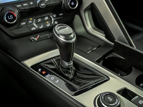 Used 2015 Chevrolet Corvette Stingray Coupe RWD image 26