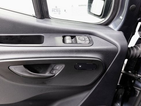 Used 2025 Mercedes-Benz Sprinter 2500 image 6