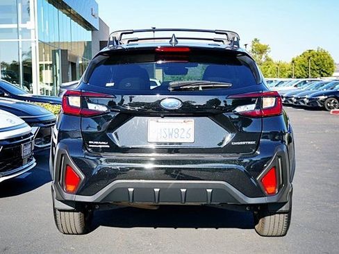 Used 2024 Subaru Crosstrek 2.0i Premium AWD/4WD image 9
